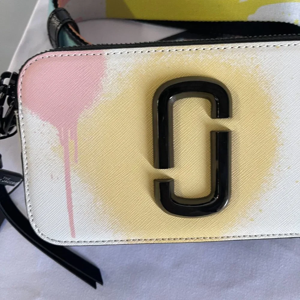 Marc Jacobs Snapshot leather crossbody - Picture 2 of 9